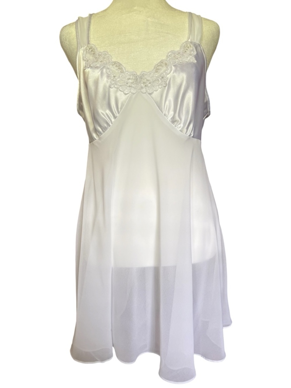 Secret Treasures Sheer White Lingerie Babydoll Slip with Lace Trim Size Medium
